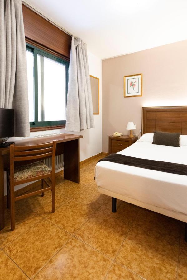 Hotel Madrid Pontevedra Exterior photo